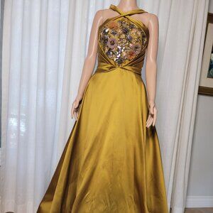 Marchesa Notte silk embroidered ball gown size 4 front pocket